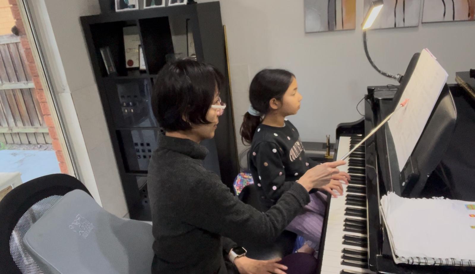 Piano lessons for kids in parramatta